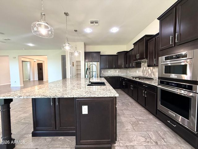 5030 S SETON Avenue, Gilbert, AZ 85298