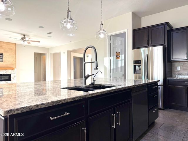 5030 S SETON Avenue, Gilbert, AZ 85298