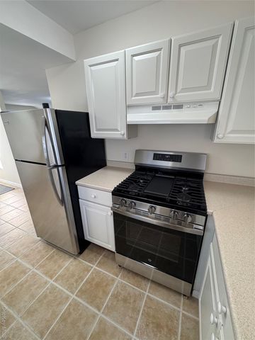 103 Pacific Boulevard Upstairs, Long Beach, NY 11561