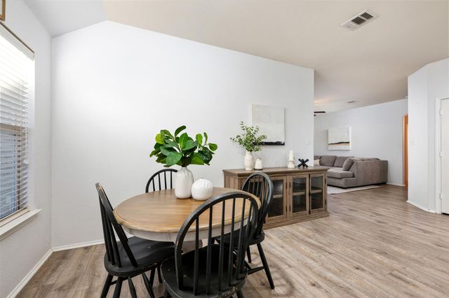 216 Drystone TRL, Liberty Hill, TX 78642