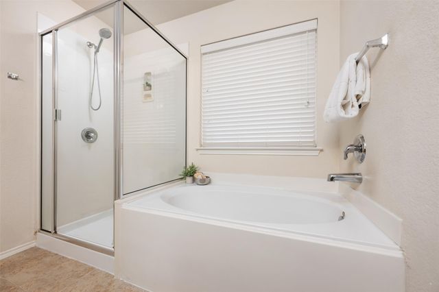 216 Drystone TRL, Liberty Hill, TX 78642