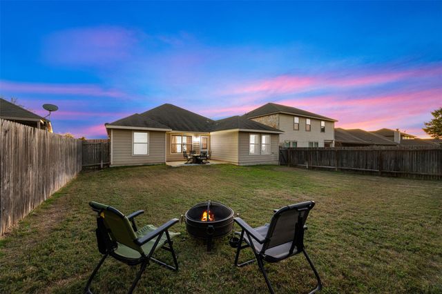 216 Drystone TRL, Liberty Hill, TX 78642