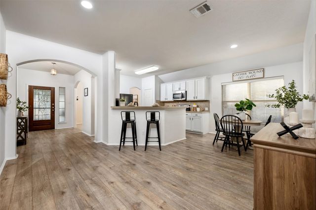 216 Drystone TRL, Liberty Hill, TX 78642