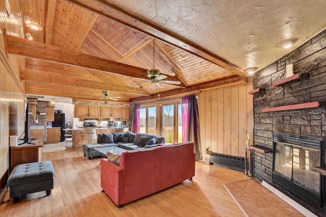 1088 E Steger Road, Crete, IL 60417