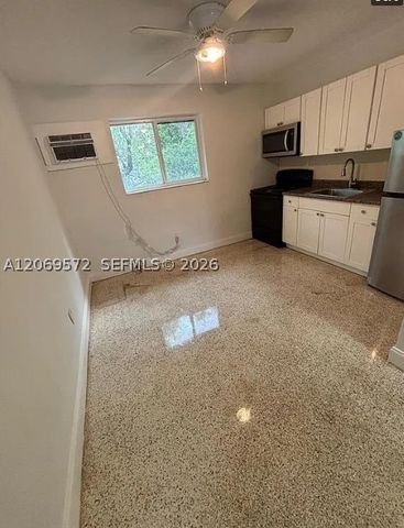 1380 SW 2nd St 5, Miami, FL 33135