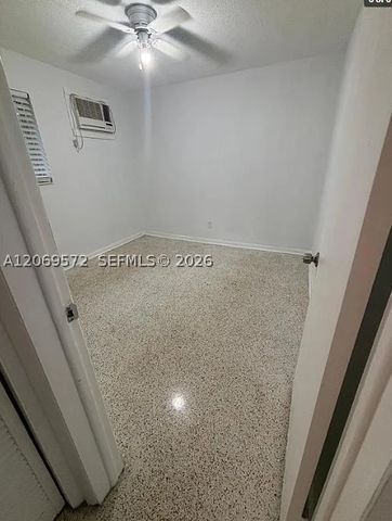 1380 SW 2nd St 5, Miami, FL 33135