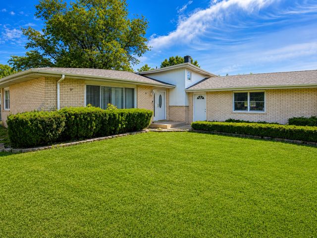 5042 157th Street, Oak Forest, IL 60452