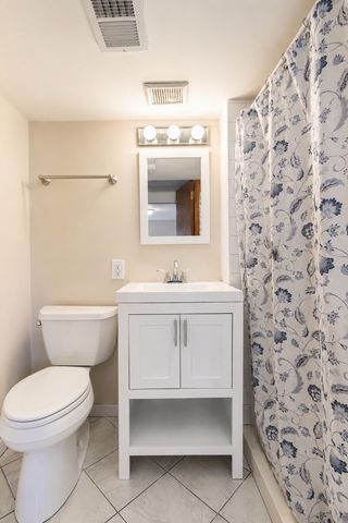 5042 157th Street, Oak Forest, IL 60452