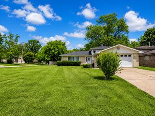 5042 157th Street, Oak Forest, IL 60452