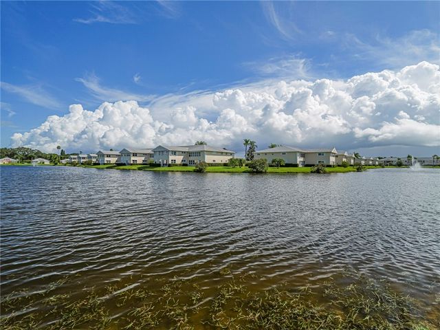 870 Lake Orchid Circle 204, Vero Beach, FL 32962