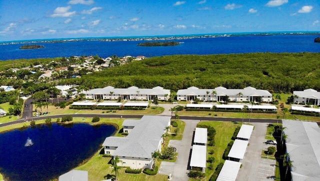 870 Lake Orchid Circle 204, Vero Beach, FL 32962