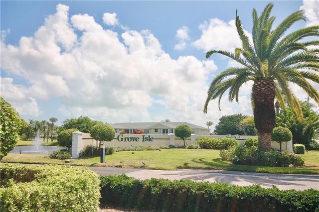 870 Lake Orchid Circle 204, Vero Beach, FL 32962