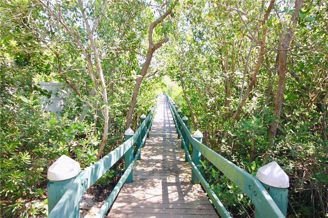 870 Lake Orchid Circle 204, Vero Beach, FL 32962