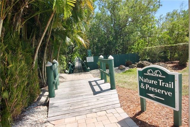 870 Lake Orchid Circle 204, Vero Beach, FL 32962