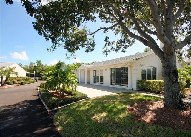 870 Lake Orchid Circle 204, Vero Beach, FL 32962