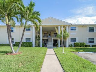 870 Lake Orchid Circle 204, Vero Beach, FL 32962