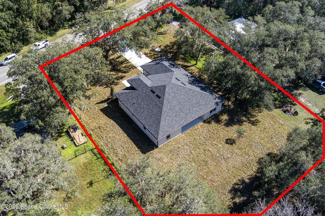 304 N Jungle Road, Geneva, FL 32732