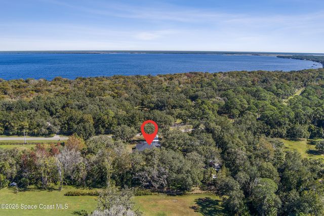 304 N Jungle Road, Geneva, FL 32732