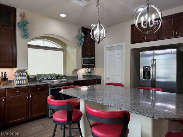 7125 Steele Canyon Street, Las Vegas, NV 89118