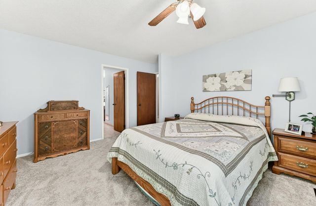 5241 Roselee Circle NW, Byron, MN 55920