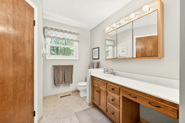 5241 Roselee Circle NW, Byron, MN 55920