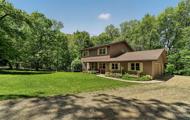5241 Roselee Circle NW, Byron, MN 55920