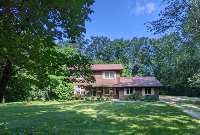 5241 Roselee Circle NW, Byron, MN 55920