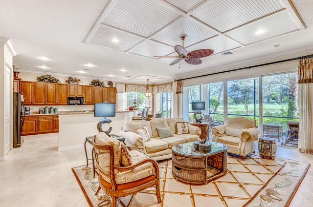 11558 Villa Vasari Drive, Palm Beach Gardens, FL 33418