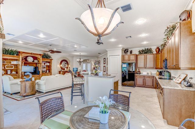 11558 Villa Vasari Drive, Palm Beach Gardens, FL 33418