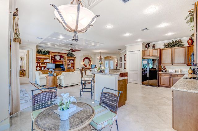 11558 Villa Vasari Drive, Palm Beach Gardens, FL 33418