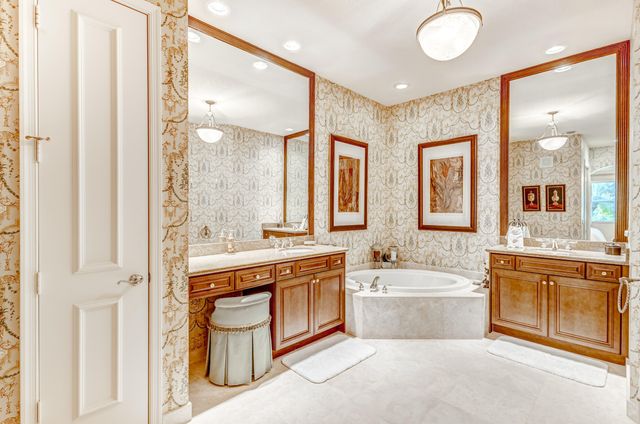 11558 Villa Vasari Drive, Palm Beach Gardens, FL 33418