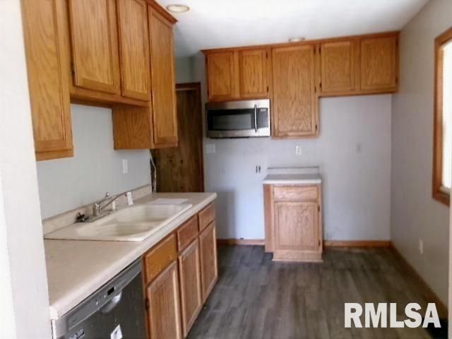 3726 N DAYTON Avenue, Peoria, IL 61614