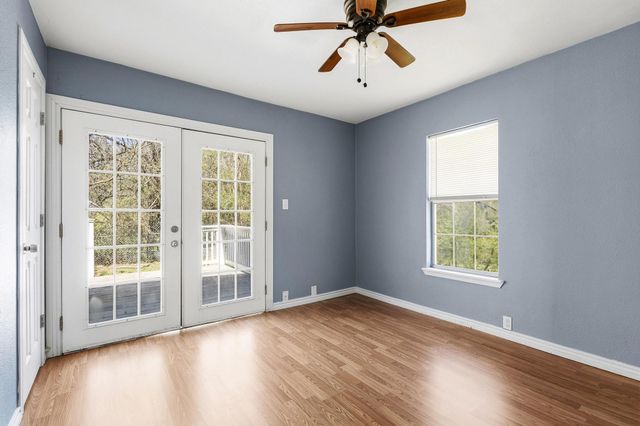 905 Thatcher Street, Denison, TX 75020