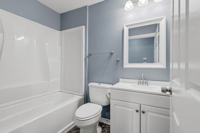 905 Thatcher Street, Denison, TX 75020