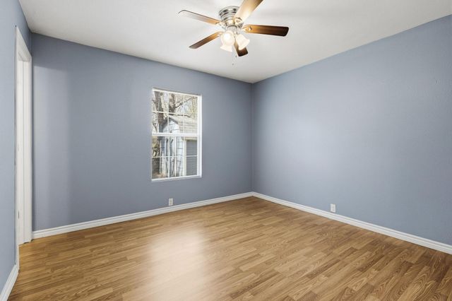 905 Thatcher Street, Denison, TX 75020