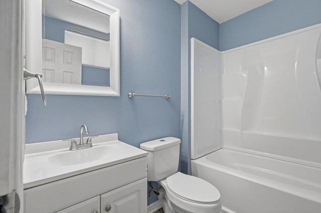 905 Thatcher Street, Denison, TX 75020