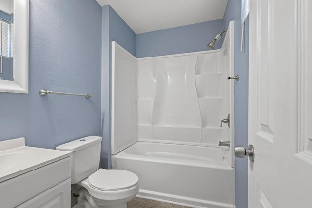 905 Thatcher Street, Denison, TX 75020