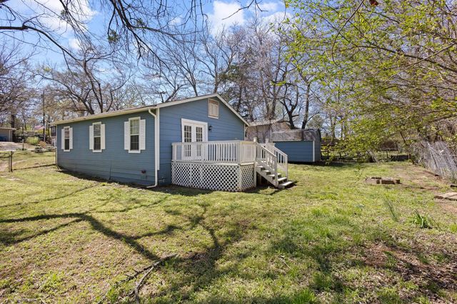 905 Thatcher Street, Denison, TX 75020