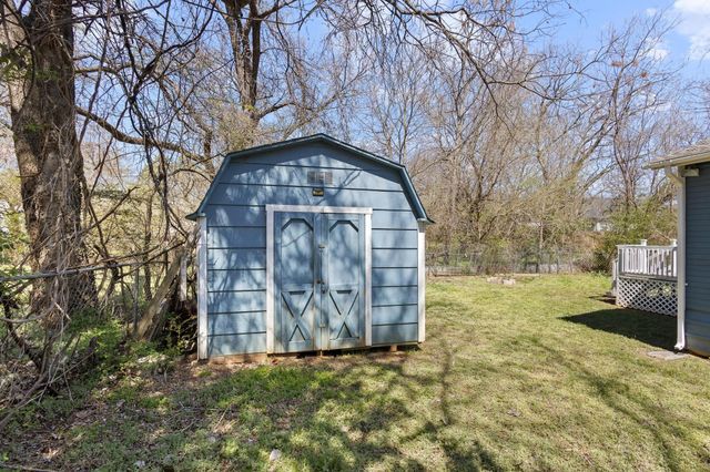 905 Thatcher Street, Denison, TX 75020