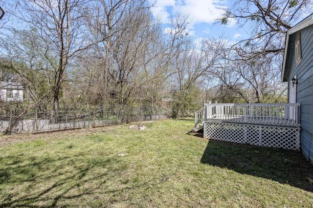 905 Thatcher Street, Denison, TX 75020