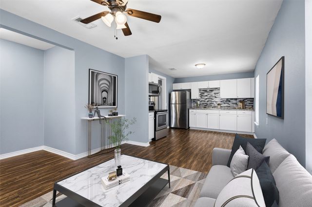 905 Thatcher Street, Denison, TX 75020