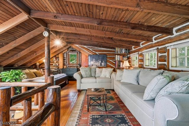 66 Bearfort Rd, West Milford Twp., NJ 07480