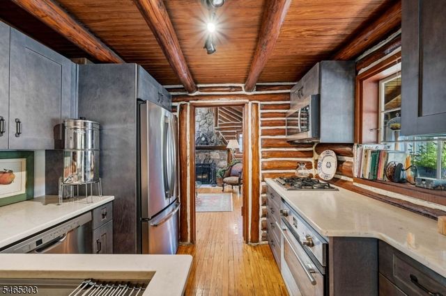 66 Bearfort Rd, West Milford Twp., NJ 07480