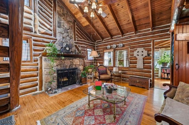66 Bearfort Rd, West Milford Twp., NJ 07480