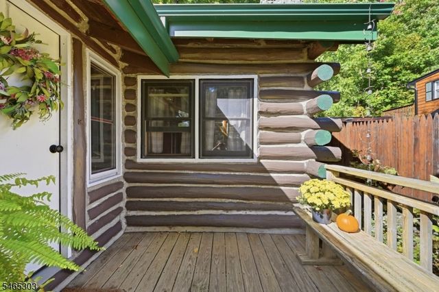 66 Bearfort Rd, West Milford Twp., NJ 07480
