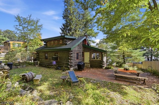 66 Bearfort Rd, West Milford Twp., NJ 07480