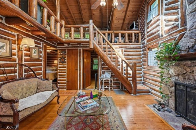 66 Bearfort Rd, West Milford Twp., NJ 07480