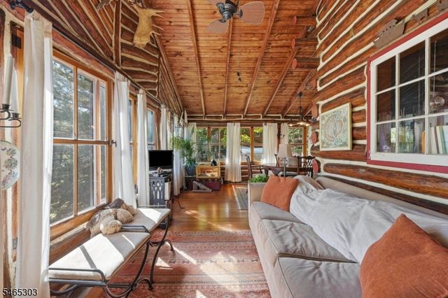 66 Bearfort Rd, West Milford Twp., NJ 07480