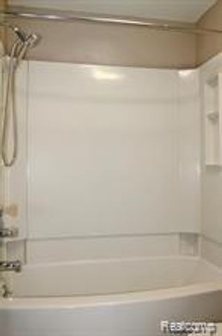 19848 Irongate, Northville, MI 48167