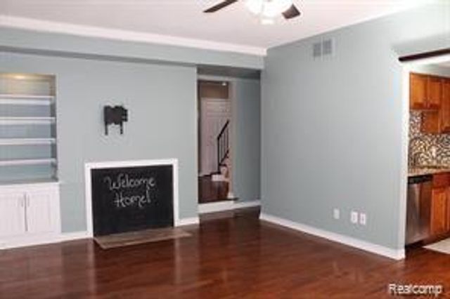 19848 Irongate, Northville, MI 48167